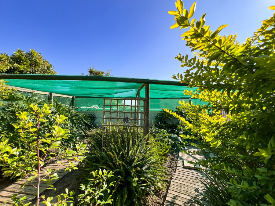4 Bedroom Property for Sale in Middedorp Western Cape